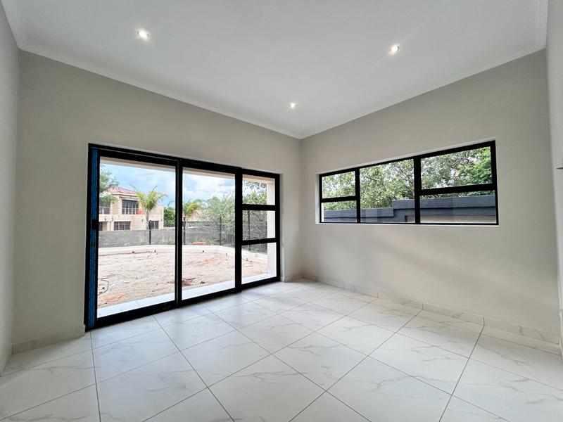 5 Bedroom Property for Sale in Seasons Lifestyle Estate North West